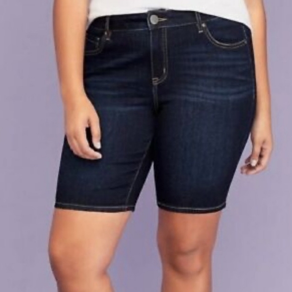 Lane Bryant Pants - Lane Bryant Super Stretch Signature Fit Bermuda shorts size 22 BNWT